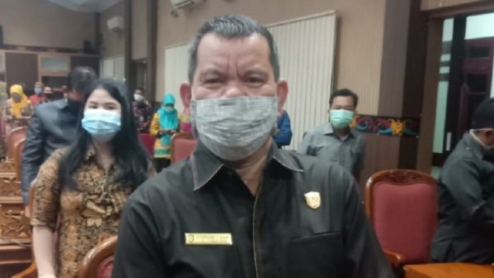 Pemkab Diminta Tekan Angka Kemiskinan Edisi 20 Juli 2020 Kalteng Pos<script async src=